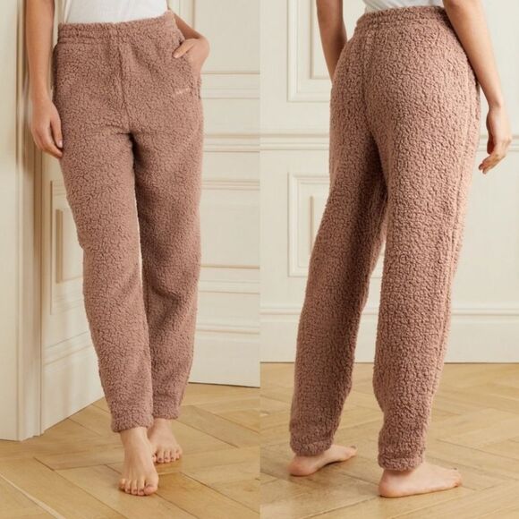Skims Women's Tan Cozy Knit Desert Teddy Sherpa Jogger Pants Size Small - Picture 1 of 16